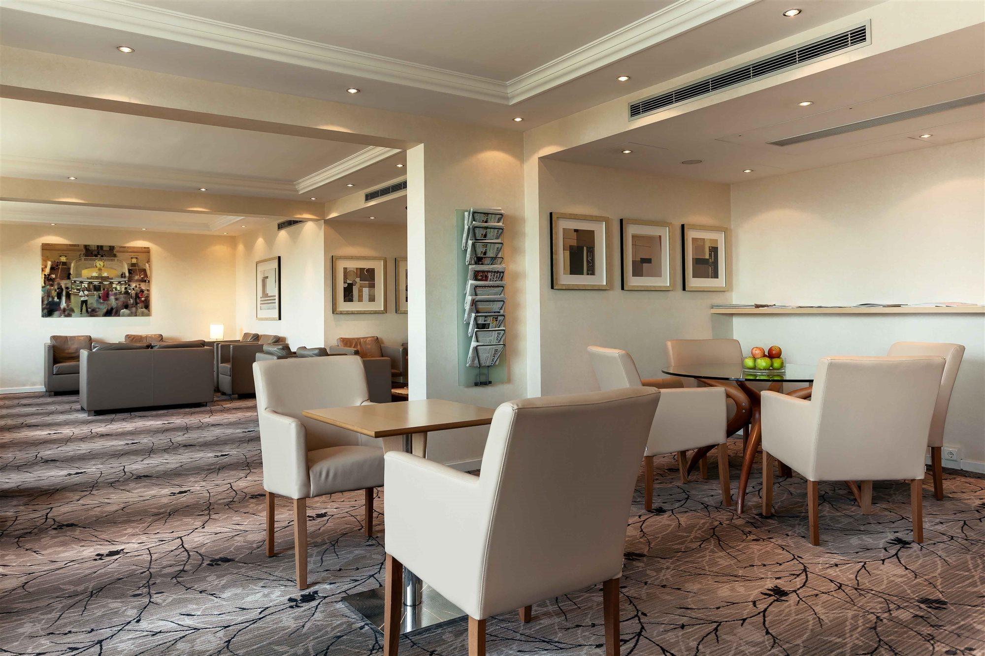 Hampton By Hilton Duesseldorf City Centre ภายนอก รูปภาพ