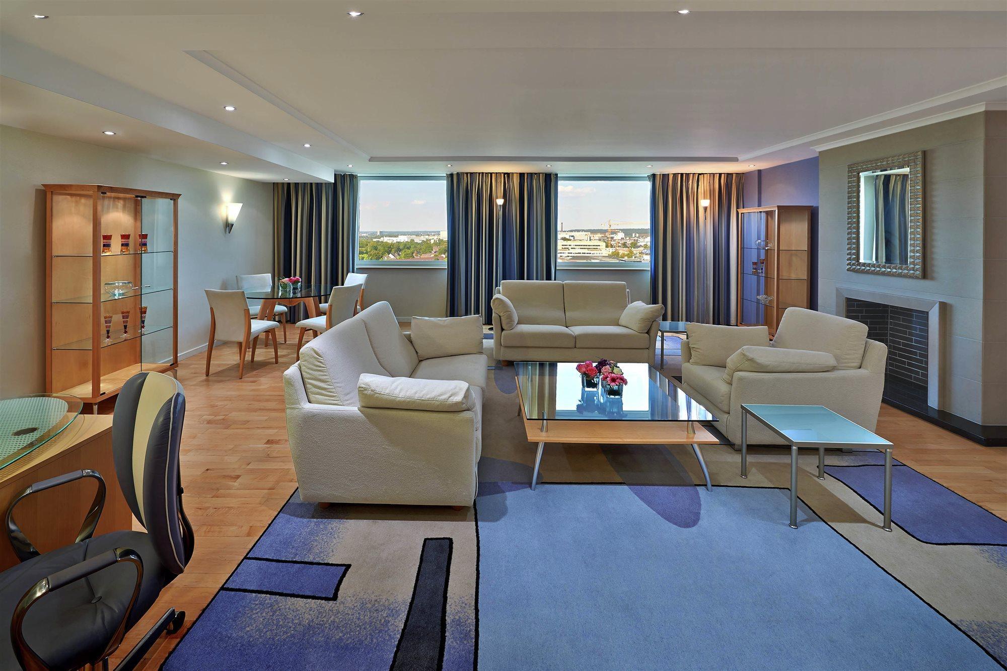 Hampton By Hilton Duesseldorf City Centre ภายนอก รูปภาพ