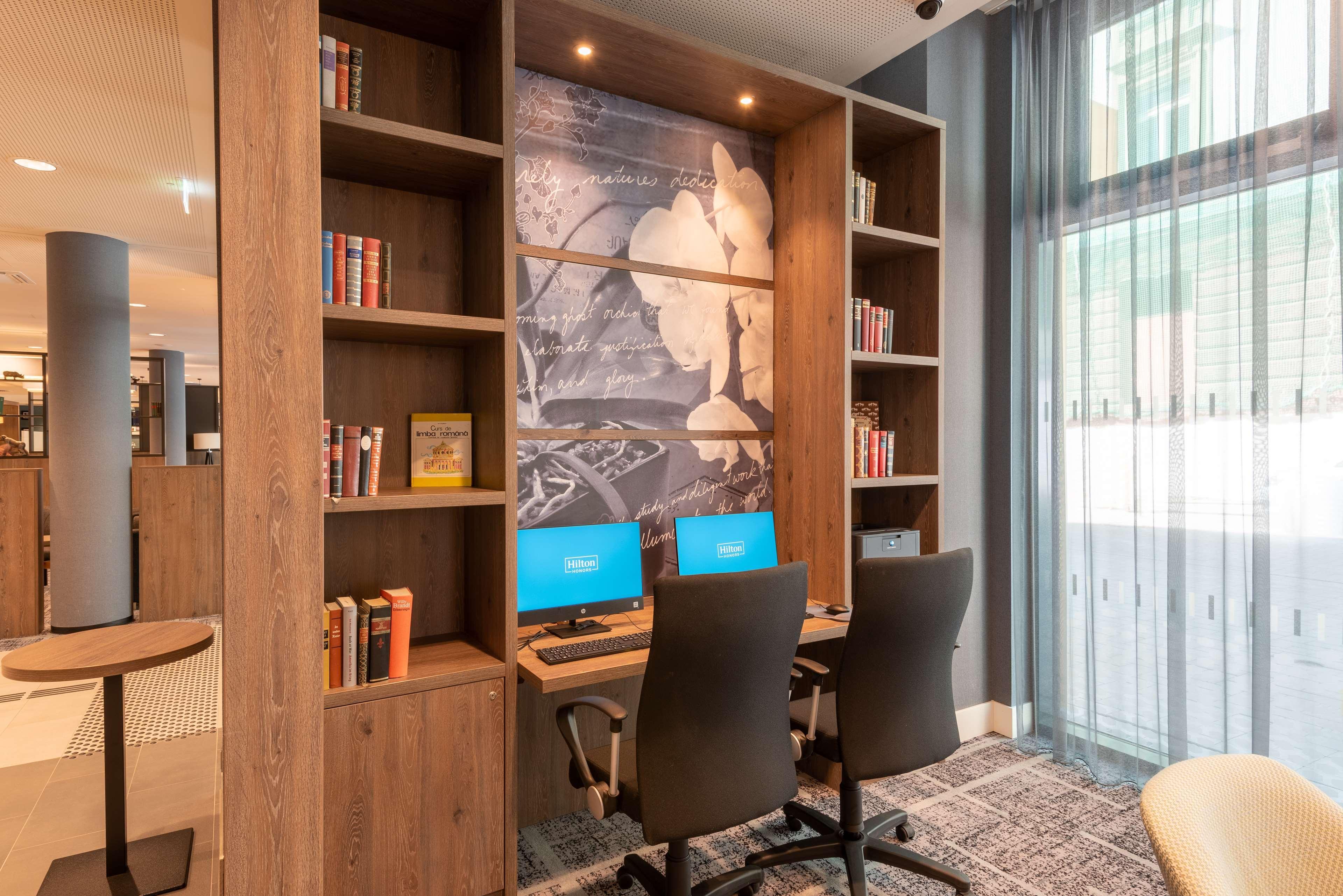 Hampton By Hilton Duesseldorf City Centre ภายนอก รูปภาพ