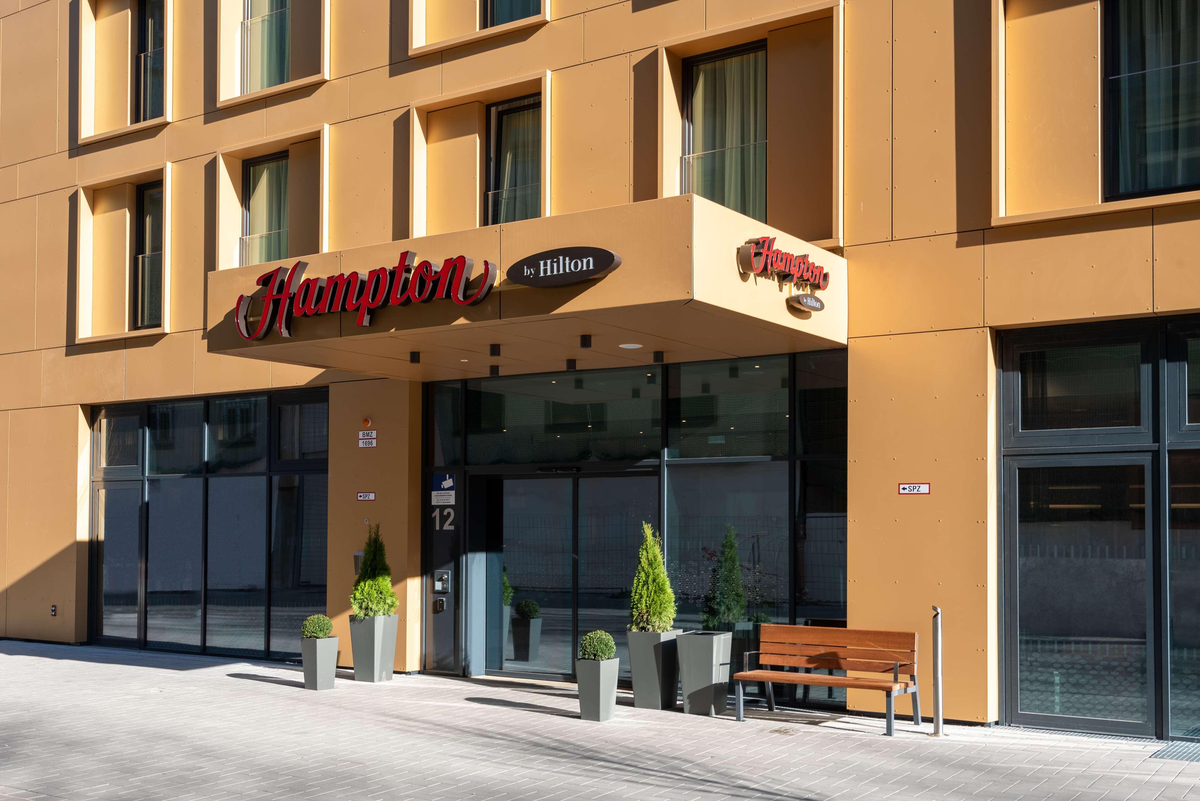 Hampton By Hilton Duesseldorf City Centre ภายนอก รูปภาพ
