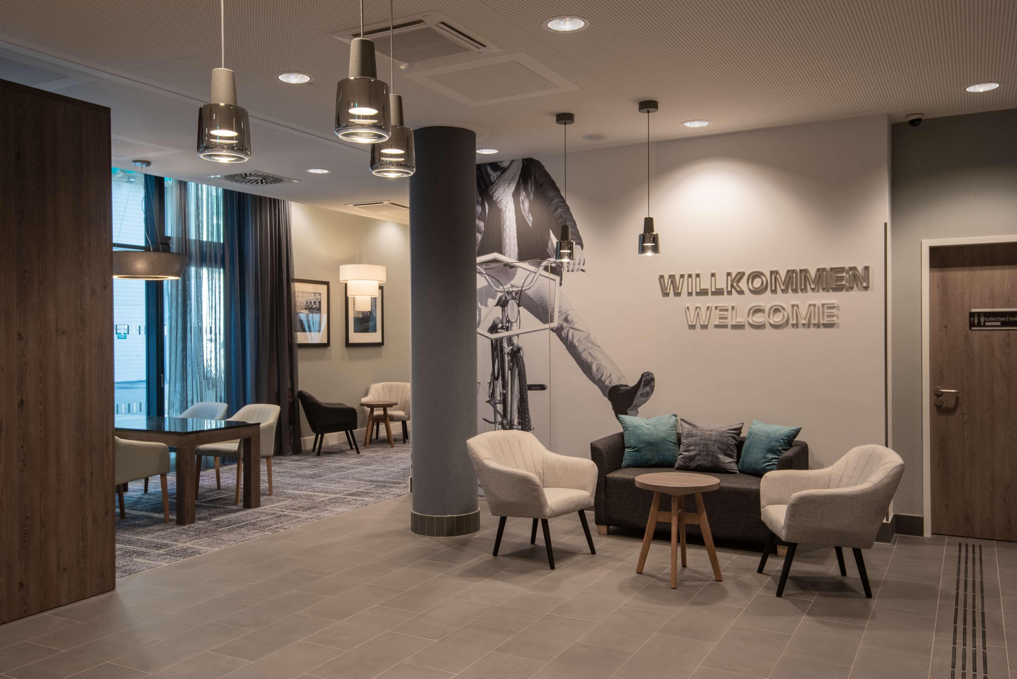 Hampton By Hilton Duesseldorf City Centre ภายนอก รูปภาพ