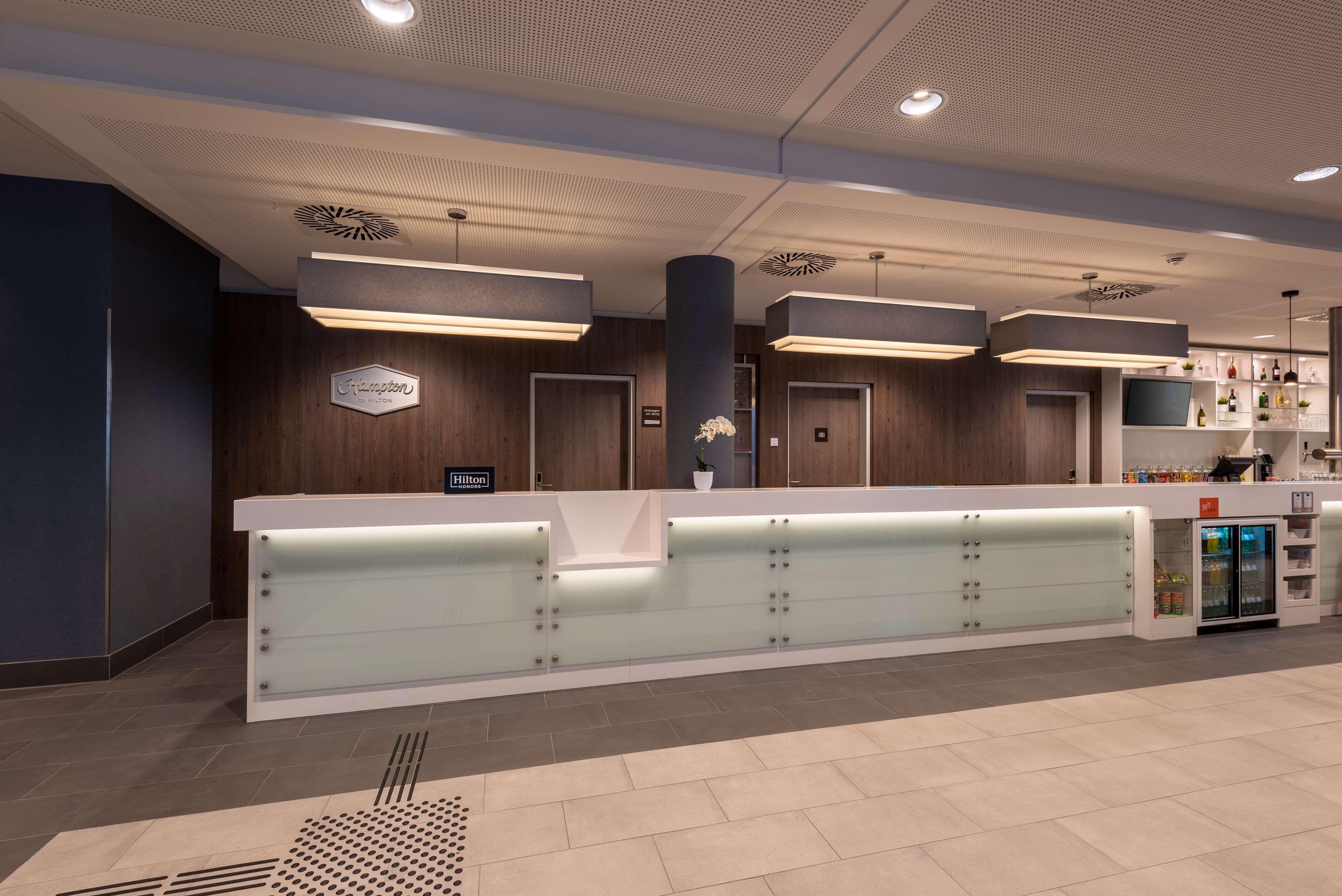 Hampton By Hilton Duesseldorf City Centre ภายนอก รูปภาพ