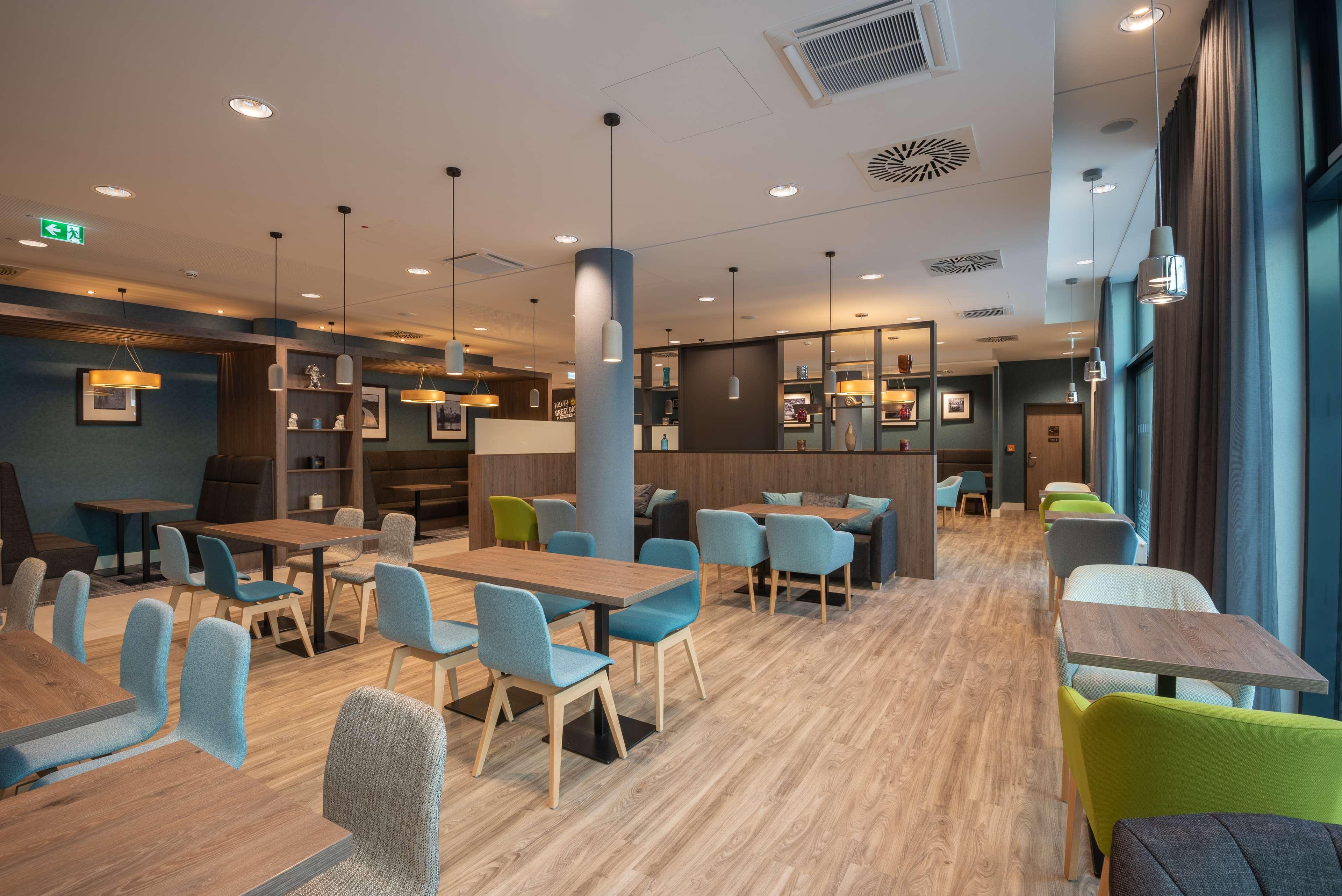 Hampton By Hilton Duesseldorf City Centre ภายนอก รูปภาพ
