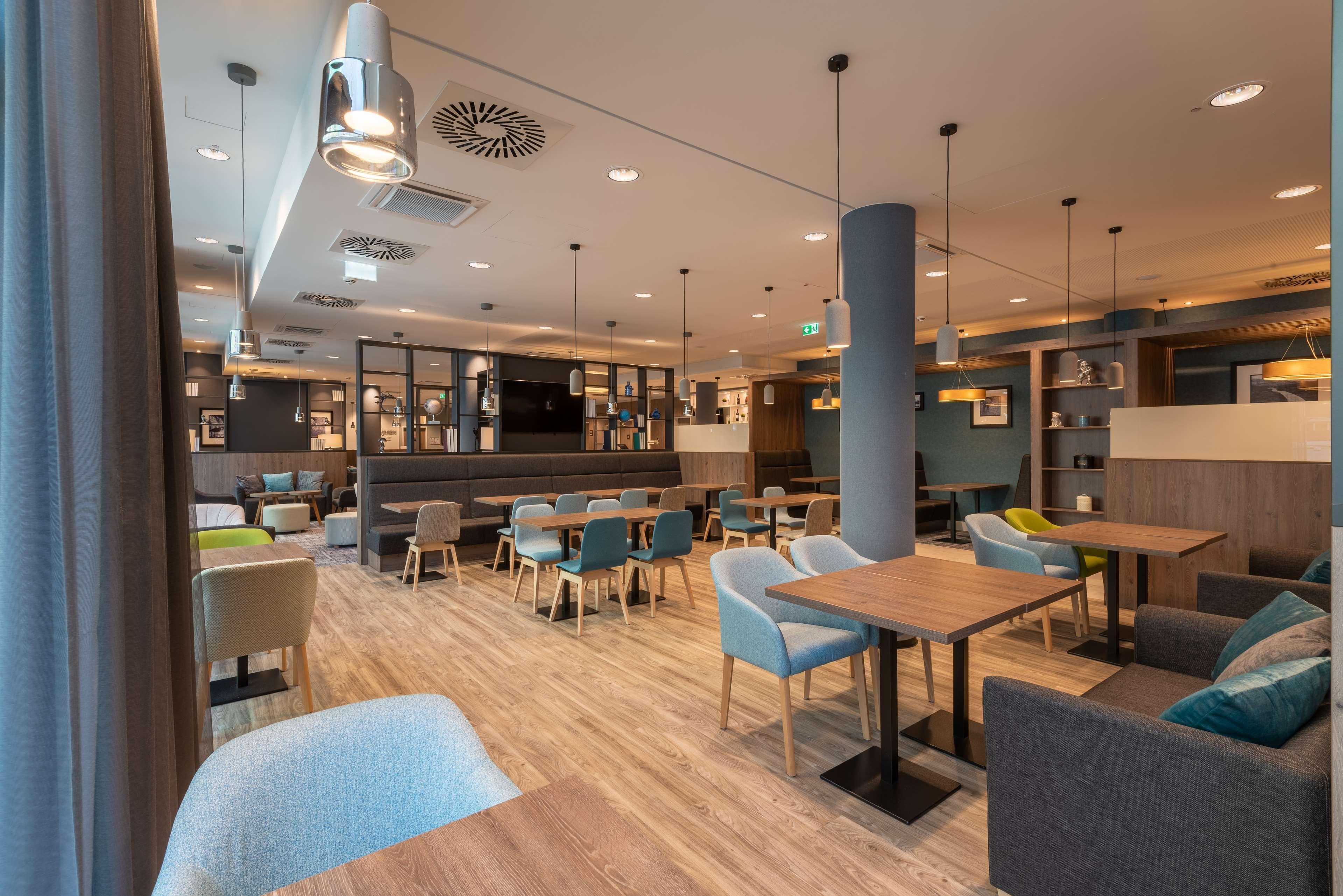 Hampton By Hilton Duesseldorf City Centre ภายนอก รูปภาพ