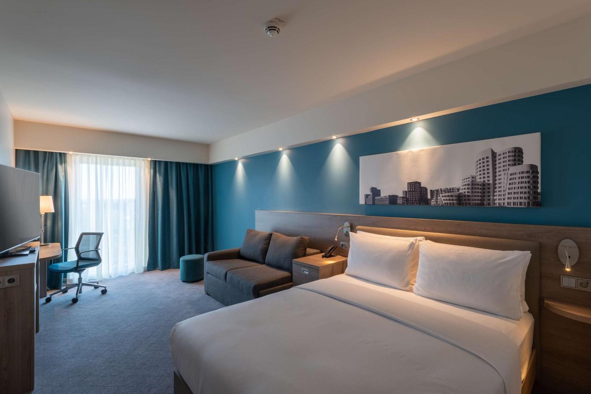 Hampton By Hilton Duesseldorf City Centre ภายนอก รูปภาพ